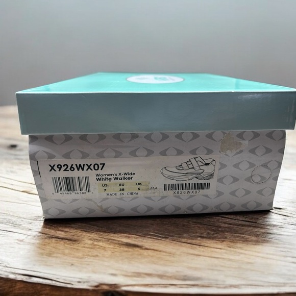 Women's MSRP $155 Apex X926 Athletic Walker White Leather - Size 7 X-Wide - Picture 10 of 10